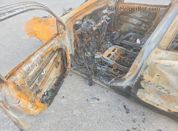 KNDCB3LC5H5084569 2017 KIA NIRO Burn Dashboard view