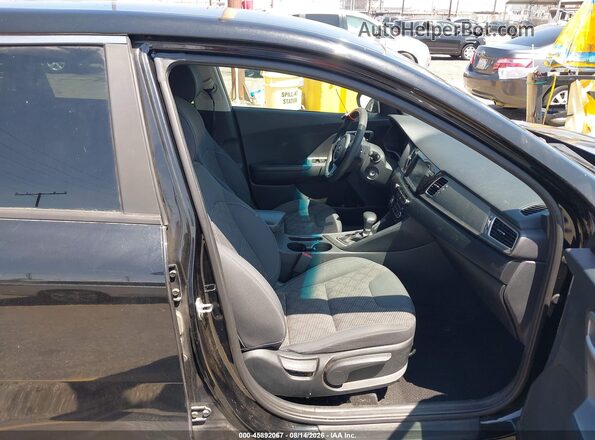 KNDCB3LC5J5128530 2018 KIA NIRO Black Вид салону спереду