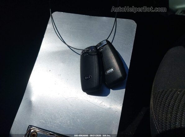 KNDCB3LC6H5091837 2017 KIA NIRO Синий Вид панели приборов