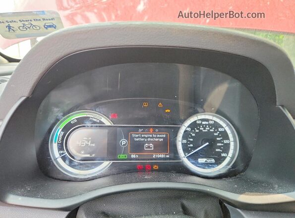 KNDCB3LC6H5094141 2017 KIA NIRO Красный Вид щитка приборов
