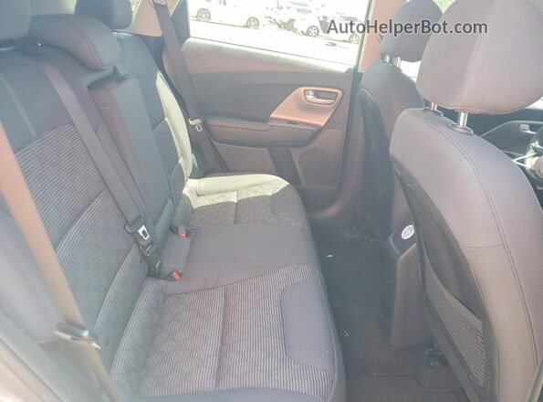KNDCB3LC6J5202151 2018 KIA NIRO Gray უკანა სალონის ხედი