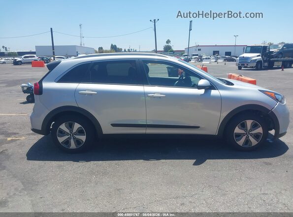 KNDCB3LC6K5267003 2019 KIA NIRO Silver უკანა სალონის ხედი