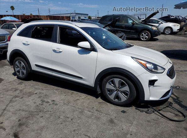 KNDCB3LC7K5246127 2019 KIA NIRO White Przód prawy