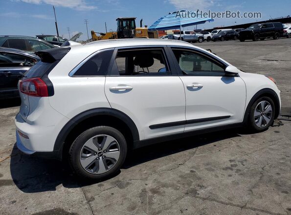 KNDCB3LC7K5246127 2019 KIA NIRO White Tył prawy