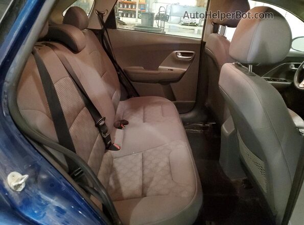 KNDCB3LC7M5464264 2021 KIA NIRO Blue Rear seats view