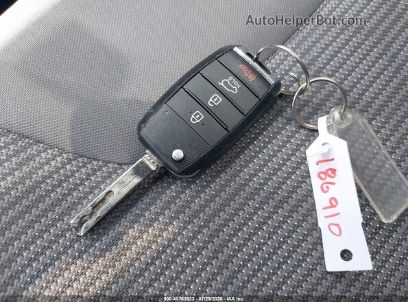KNDCB3LC8J5186910 2018 KIA NIRO Серебряный Вид панели приборов