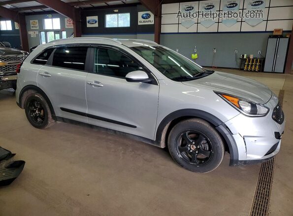 KNDCB3LC8J5200580 2018 KIA NIRO Silver Przód prawy
