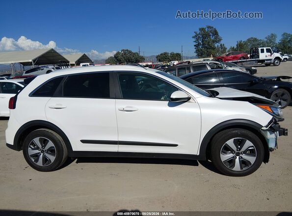 KNDCB3LCXH5058615 2017 KIA NIRO White Vista interior de 360 grados