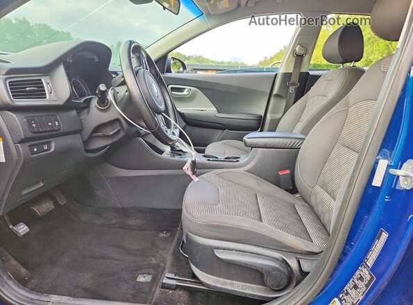 KNDCB3LCXH5074829 2017 KIA NIRO Синий Вид салона спереди