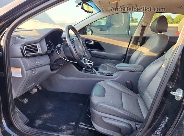 KNDCC3LC0K5221115 2019 KIA NIRO Gray Front interior view