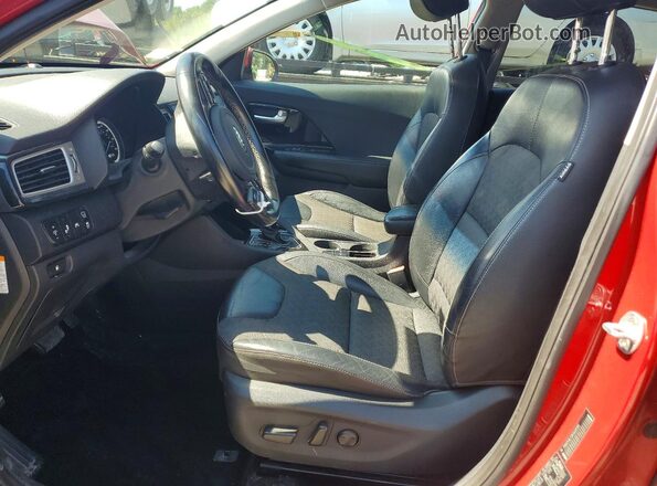 KNDCC3LC2K5220161 2019 KIA NIRO Red Widok wnętrza z przodu