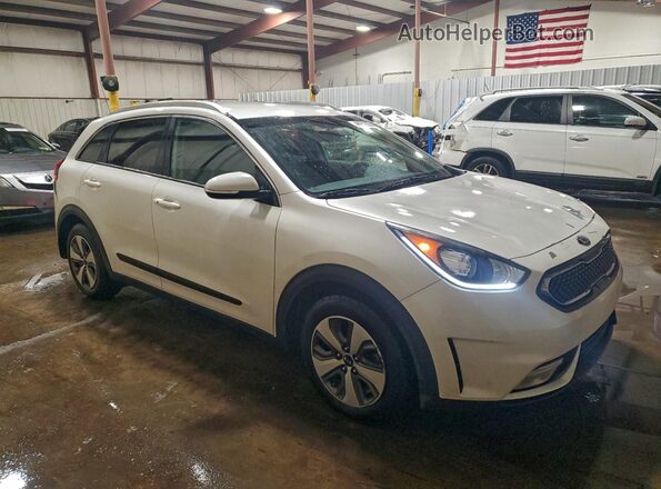 KNDCC3LC3H5095812 2017 KIA NIRO White Delantero derecho