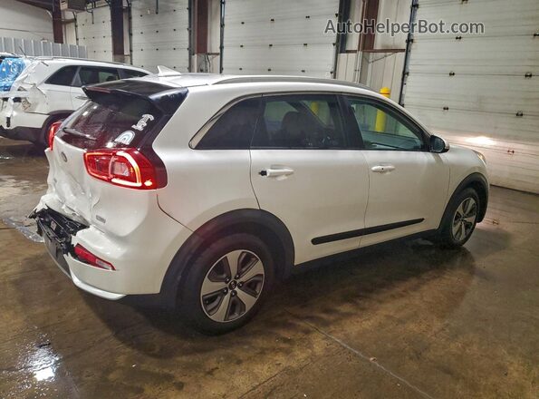 KNDCC3LC3H5095812 2017 KIA NIRO White Trasero derecho