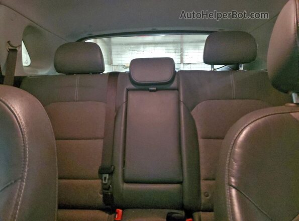 KNDCC3LC3H5095812 2017 KIA NIRO White Vista de los asientos traseros