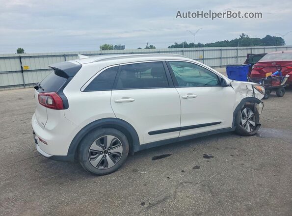 KNDCC3LC6J5111085 2018 KIA NIRO White Rear right