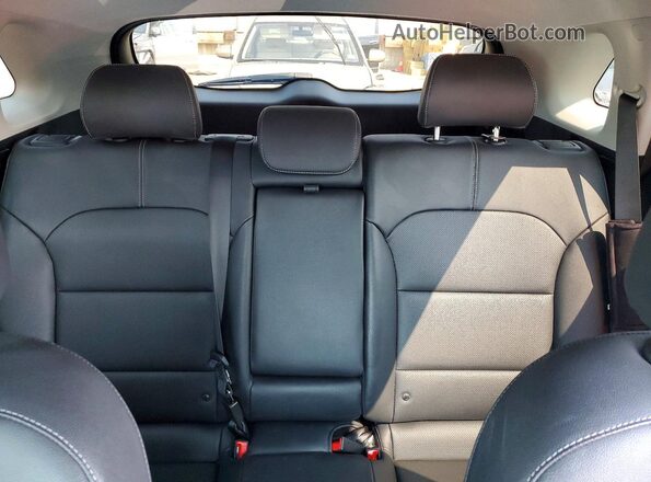 KNDCC3LC7N5546509 2022 KIA NIRO Blue Vista de los asientos traseros