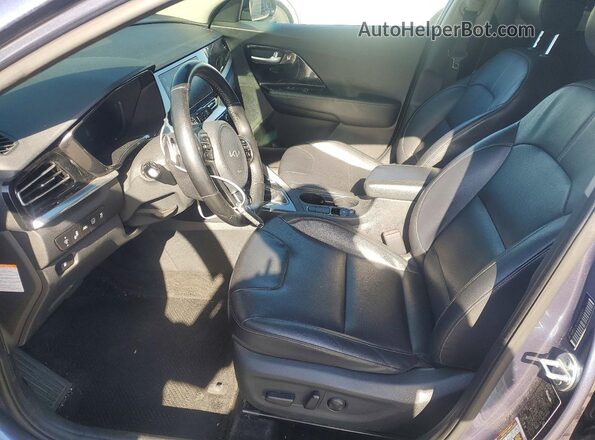 KNDCC3LC7N5546929 2022 KIA NIRO Blue წინა სალონის ხედი