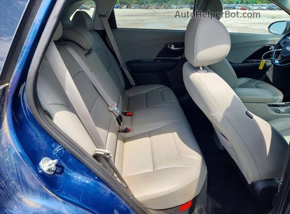 KNDCC3LD1L5432432 2020 KIA NIRO Blue Widok tylnych siedzeń