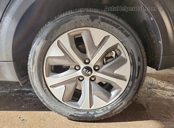 KNDCC3LG6L5070592 2020 KIA NIRO Gray 