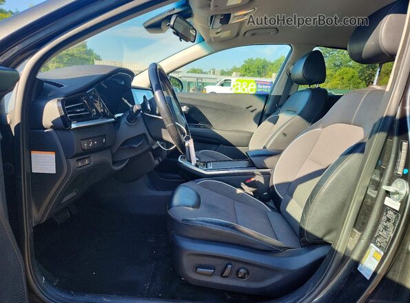 KNDCC3LG6N5160327 2022 KIA NIRO Угольный Вид салона спереди