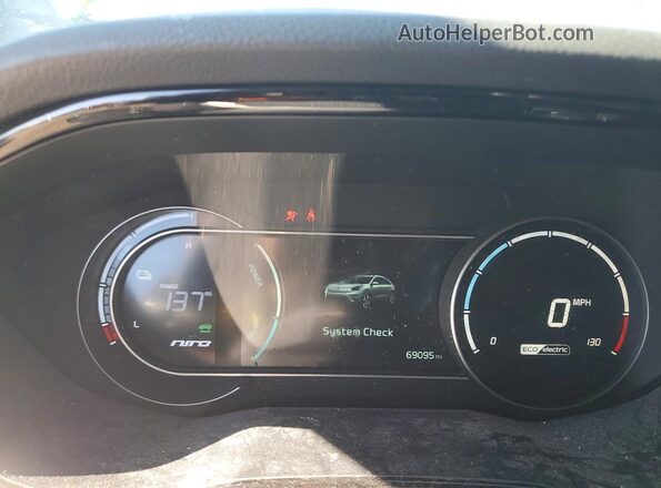 KNDCC3LG7L5072786 2020 KIA NIRO Blue ხელსაწყოთა პანელის ხედი