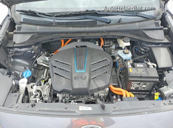 KNDCC3LG8L5062963 2020 KIA NIRO Gray Rear interior view