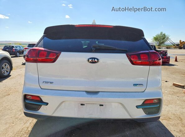 KNDCC3LGXL5074922 2020 KIA NIRO White უკანა ხედი