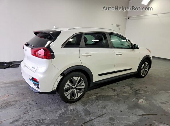 KNDCC3LGXN5160847 2022 KIA NIRO Белый Задняя правая четверть