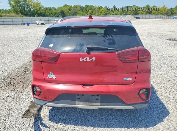 KNDCD3LD6N5547057 2022 KIA NIRO Красный Вид сзади