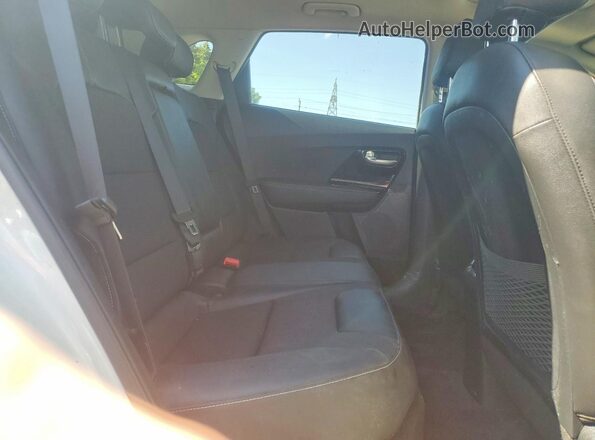 KNDCD3LD8L5391620 2020 KIA NIRO White უკანა სავარძლების ხედი