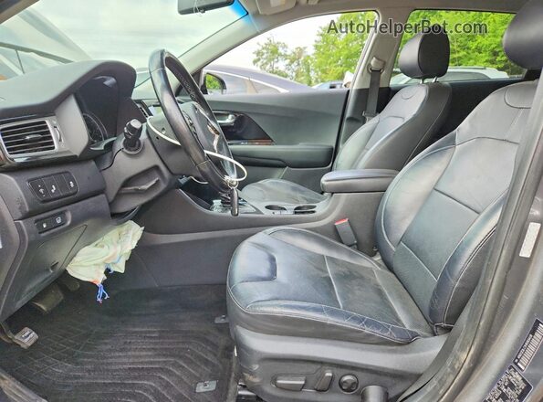 KNDCE3LC1H5063418 2017 KIA NIRO Gray წინა სალონის ხედი