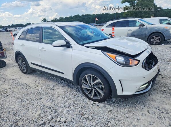 KNDCE3LC1J5186111 2018 KIA NIRO White Front right