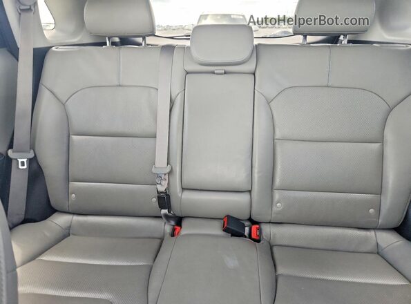 KNDCE3LC1J5186111 2018 KIA NIRO White Rear seats view
