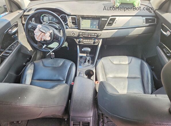 KNDCE3LC4H5057807 2017 KIA NIRO Серый Вид панели приборов