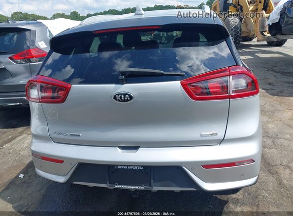 KNDCE3LC4H5082450 2017 KIA NIRO Silver 