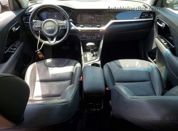 KNDCE3LCXN5546367 2022 KIA NIRO Gray Вид панелі приладів