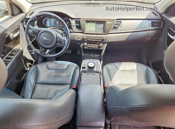 KNDCE3LG5K5006083 2019 KIA NIRO Silver წინა პანელის ხედი