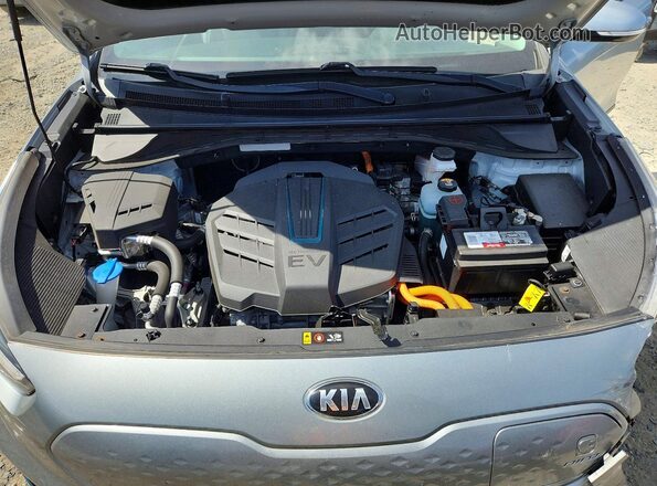 KNDCE3LG5K5006083 2019 KIA NIRO Silver ძრავის განყოფილების ხედი
