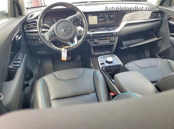 KNDCE3LG5L5040686 2020 KIA NIRO White Vista del salpicadero
