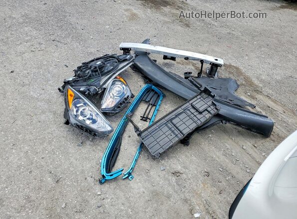 KNDCE3LG5L5040686 2020 KIA NIRO White Vista de la etiqueta del VIN