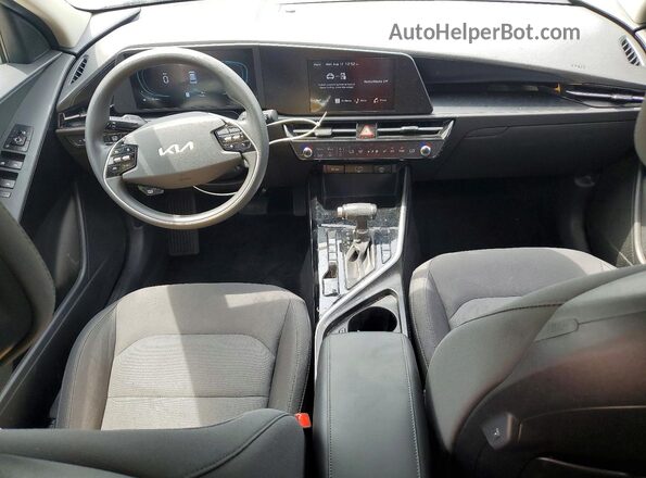 KNDCP3LE0T5318130 2026 KIA NIRO Gray წინა პანელის ხედი