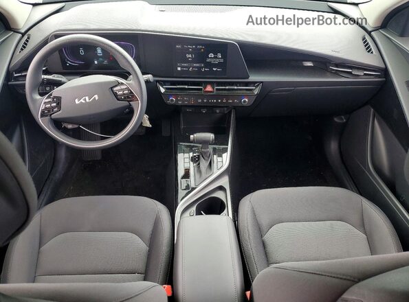 KNDCP3LE0T5326793 2026 KIA NIRO White Вид панелі приладів