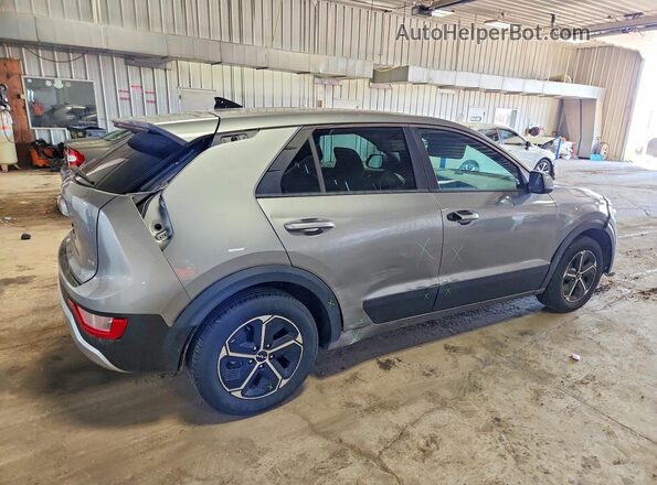 KNDCP3LE1P5063591 2023 KIA NIRO Silver Հետևի աջ