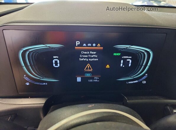 KNDCP3LE1P5063591 2023 KIA NIRO Silver Սարքավորումների վահանակի տեսք