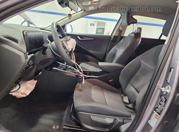 KNDCP3LE1T5324664 2026 KIA NIRO Gray Սալոնի դիմացի տեսք