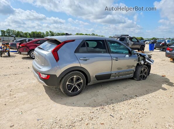 KNDCP3LE1T5347426 2026 KIA NIRO Silver Tył prawy