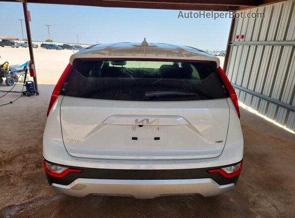 KNDCP3LE1T5360306 2026 KIA NIRO White Вид ззаду