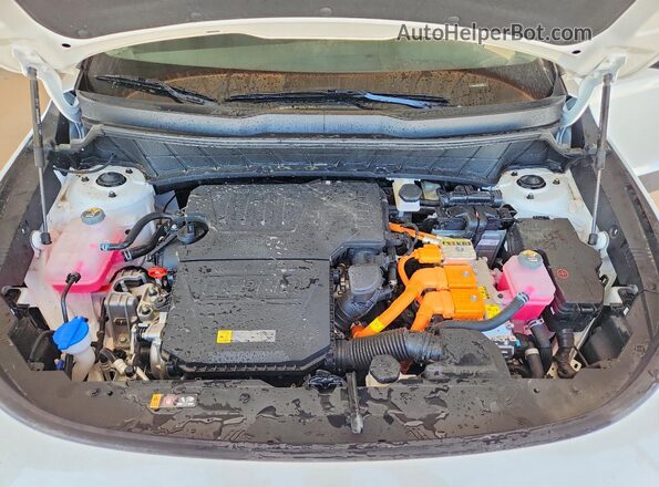 KNDCP3LE1T5360306 2026 KIA NIRO White Вид підкапотного простору