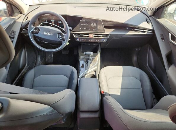 KNDCP3LE1T5360306 2026 KIA NIRO White Вид панелі приладів