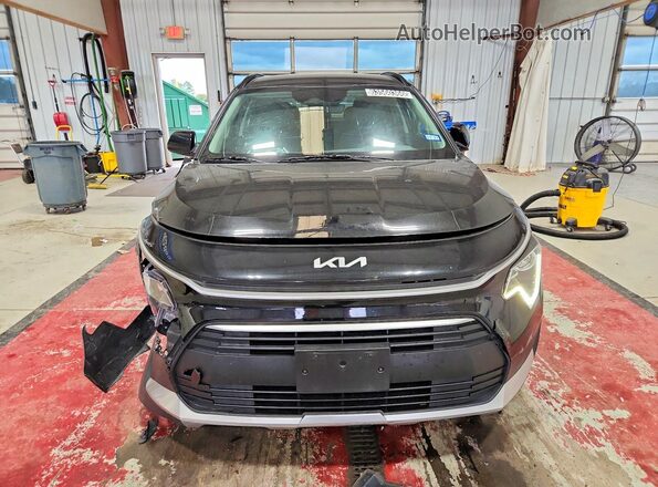 KNDCP3LE2S5306396 2025 KIA NIRO Black Вид спереду